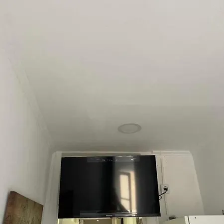 ベッド・アンド・ブレックファスト Apartamento Bernardim Ribeiro 3 Andar *