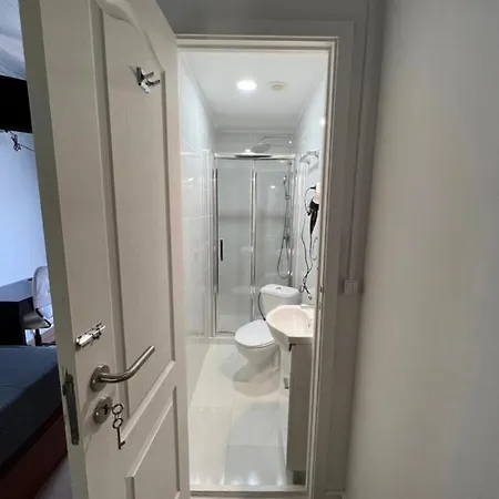 Apartamento Bernardim Ribeiro 3 Andar Bed & Breakfast Lisboa