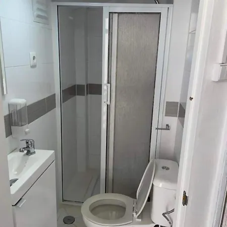 Bed and Breakfast Apartamento Bernardim Ribeiro 3 Andar